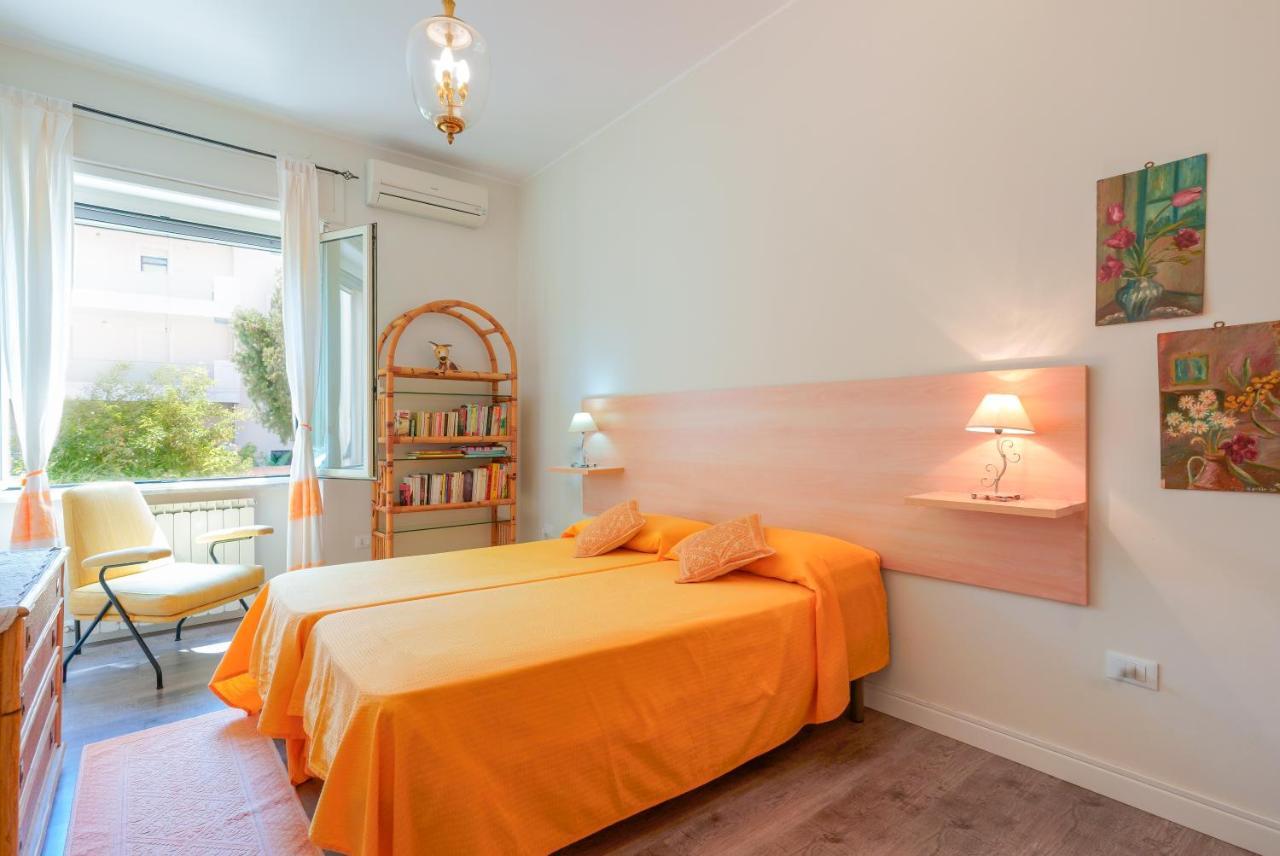 Fortyfourbandb Bed & Breakfast Cagliari Eksteriør bilde