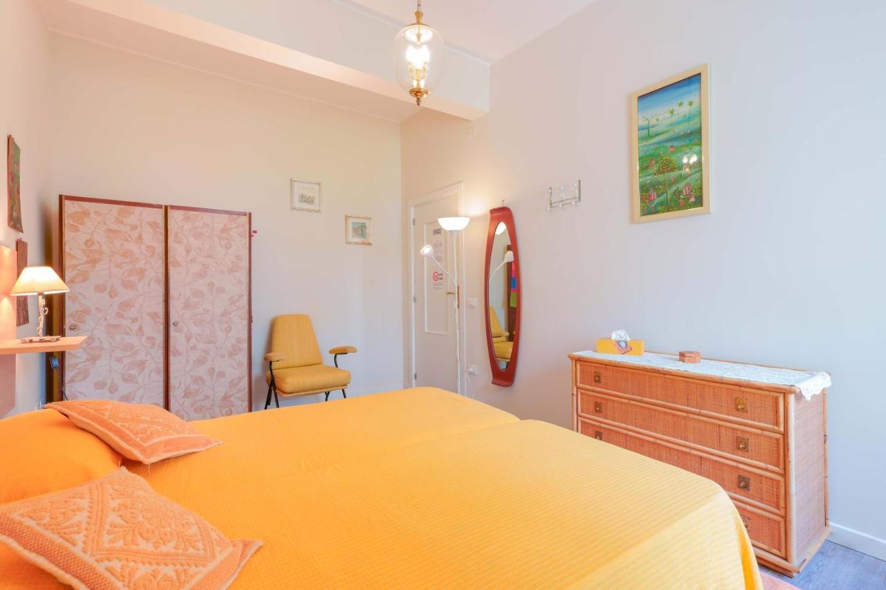 Fortyfourbandb Bed & Breakfast Cagliari Eksteriør bilde